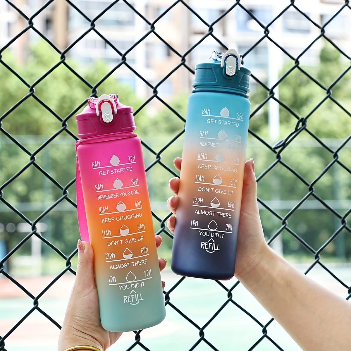 Borraccia Motivazionale Arcobaleno 750ml con Marcatori Orari e Tracolla
